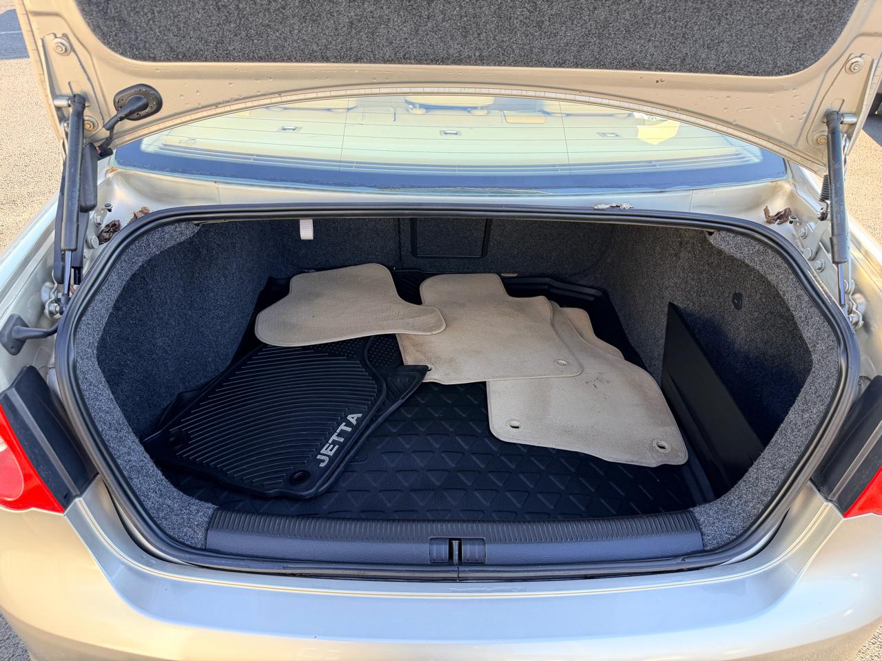 Volkswagen Jetta 2.5L w/ Pkg. 1 2007