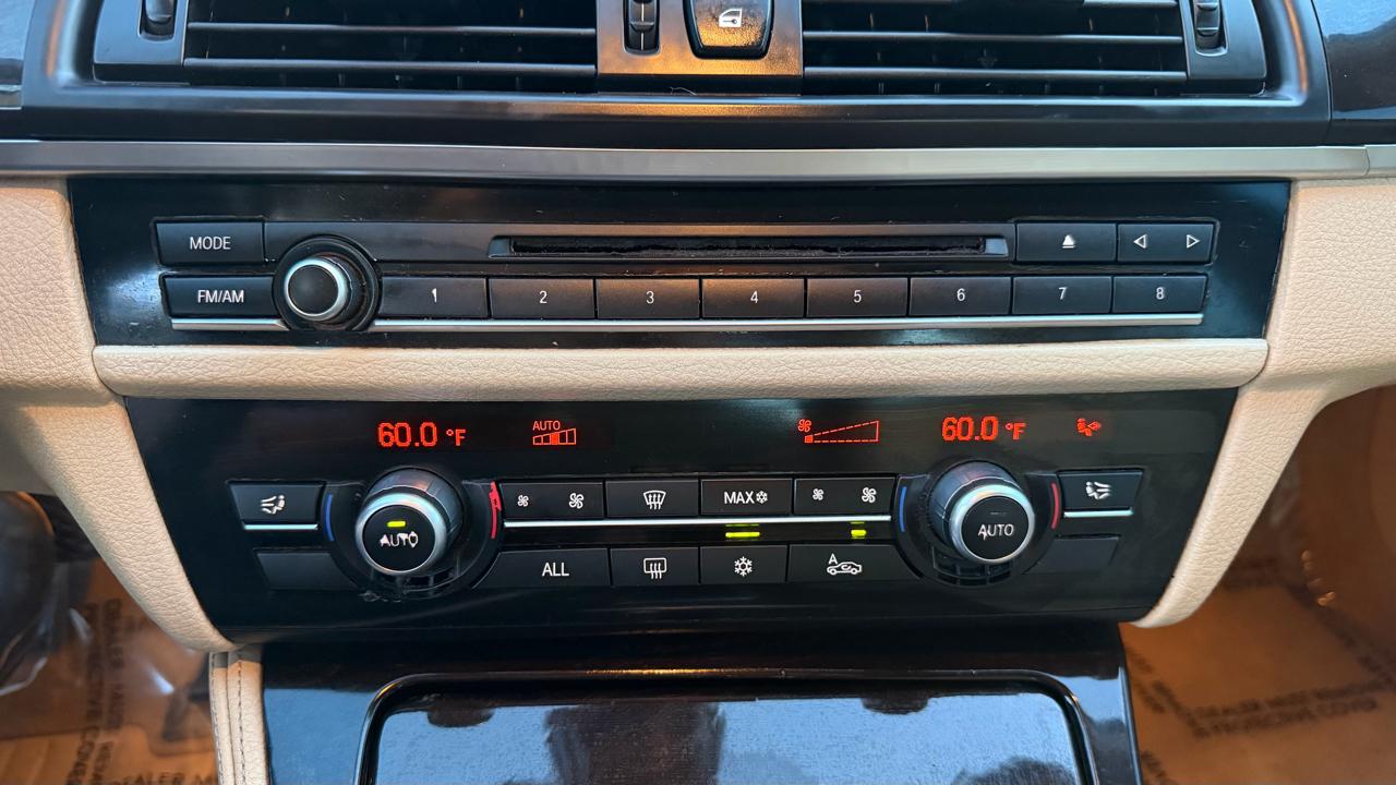 BMW 5-Series 535xi 2011