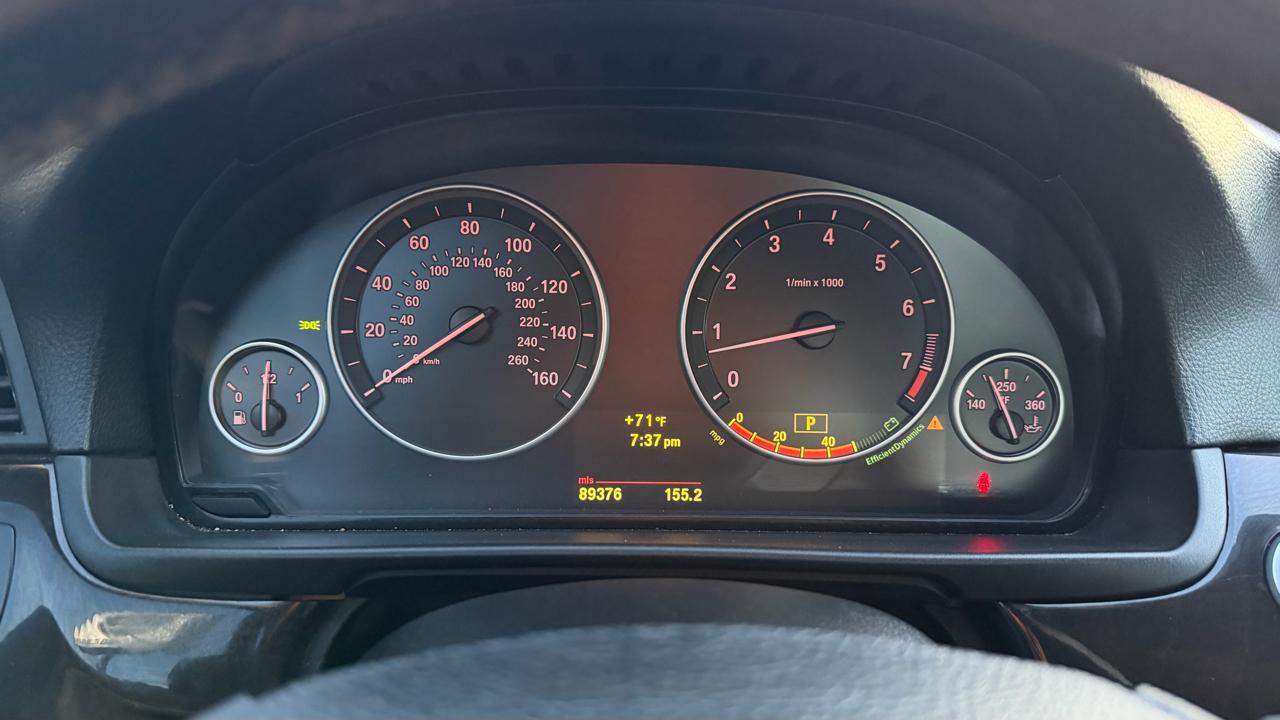 BMW 5-Series 535xi 2011