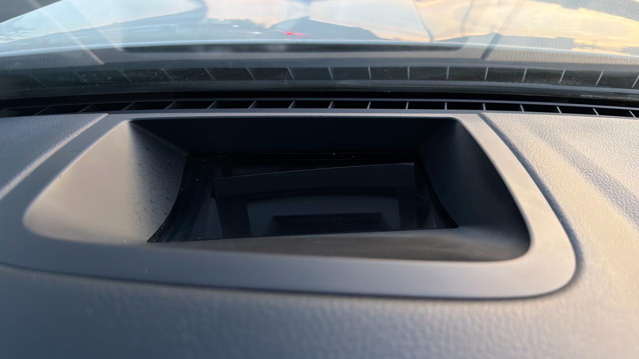 BMW 5-Series 535xi 2011