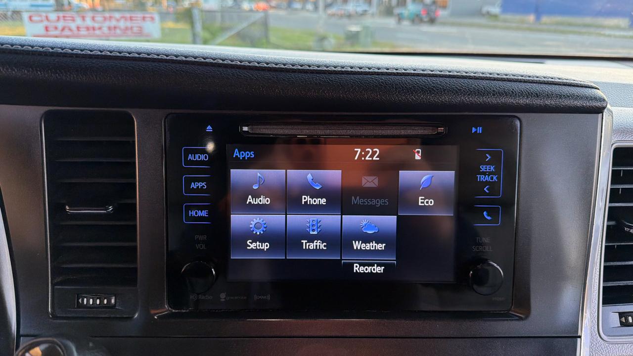 Toyota Sienna XLE 7-Passenger AWD 2017