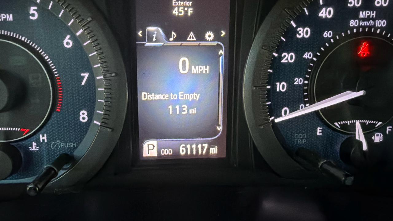 Toyota Sienna XLE 7-Passenger AWD 2017