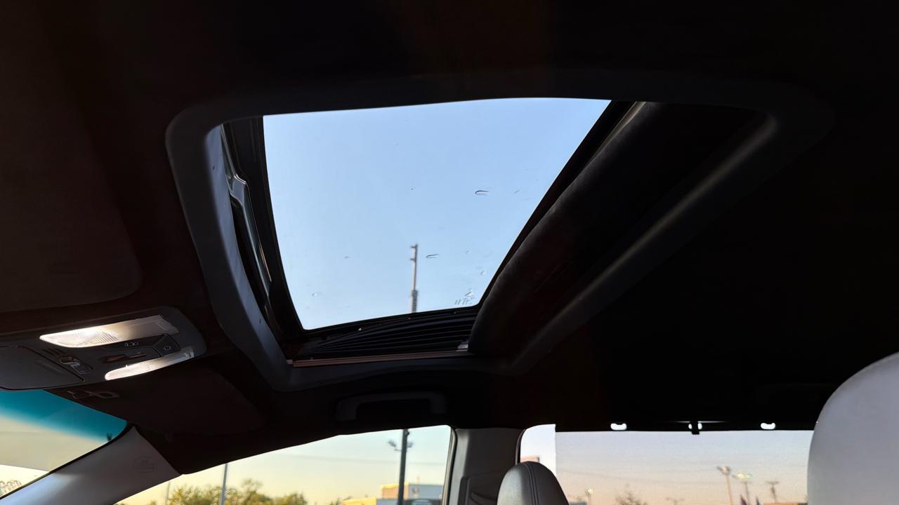 Toyota Sienna XLE 7-Passenger AWD 2017