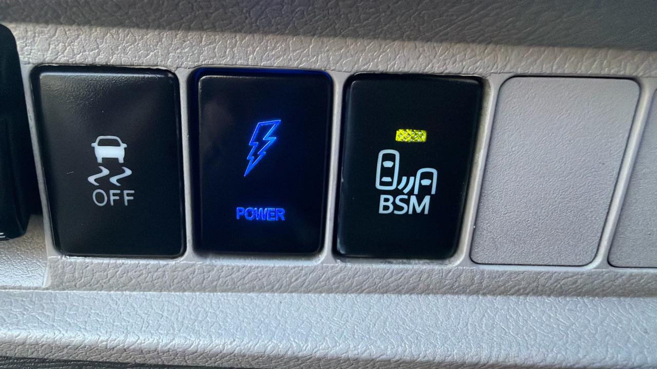 Toyota Sienna XLE 7-Passenger AWD 2017