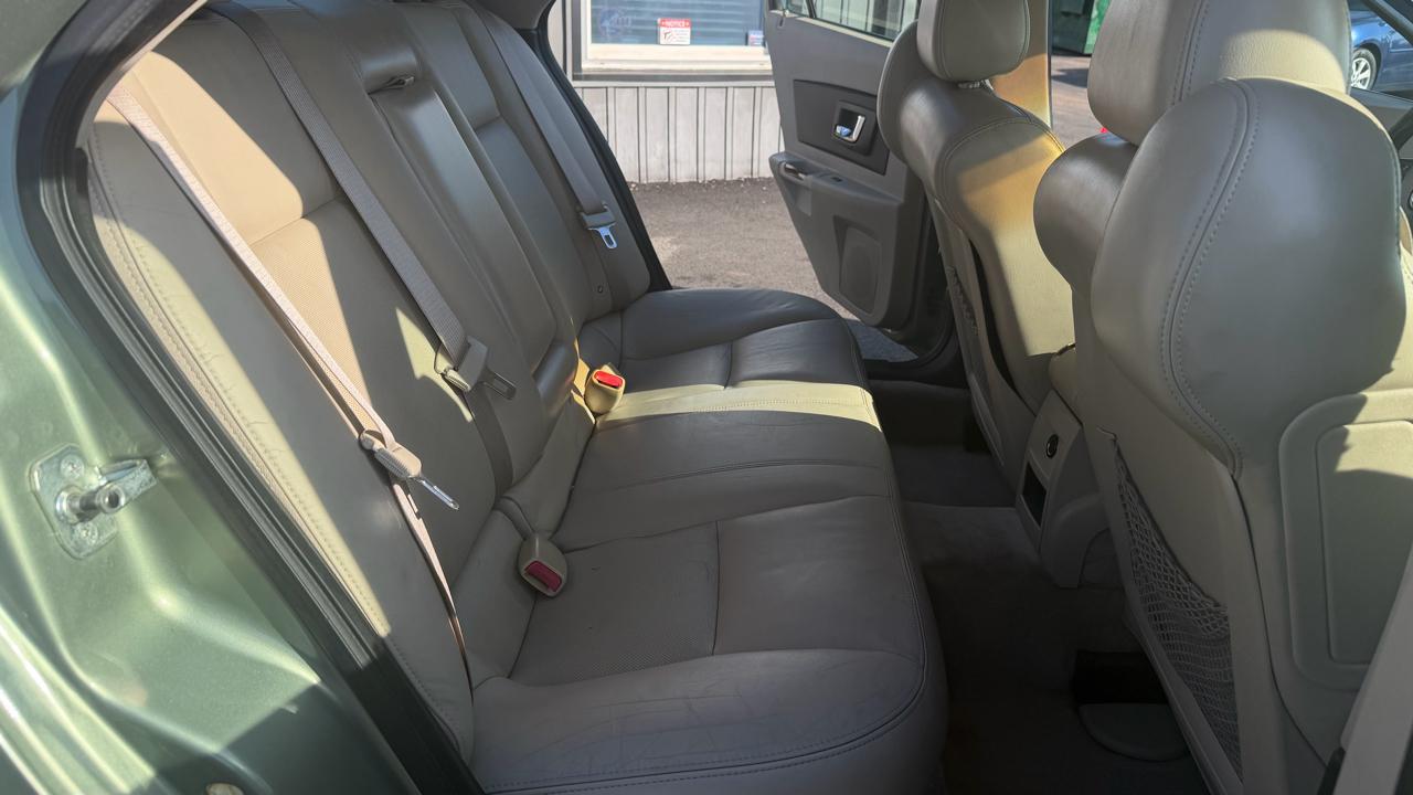 Cadillac CTS Base 2004