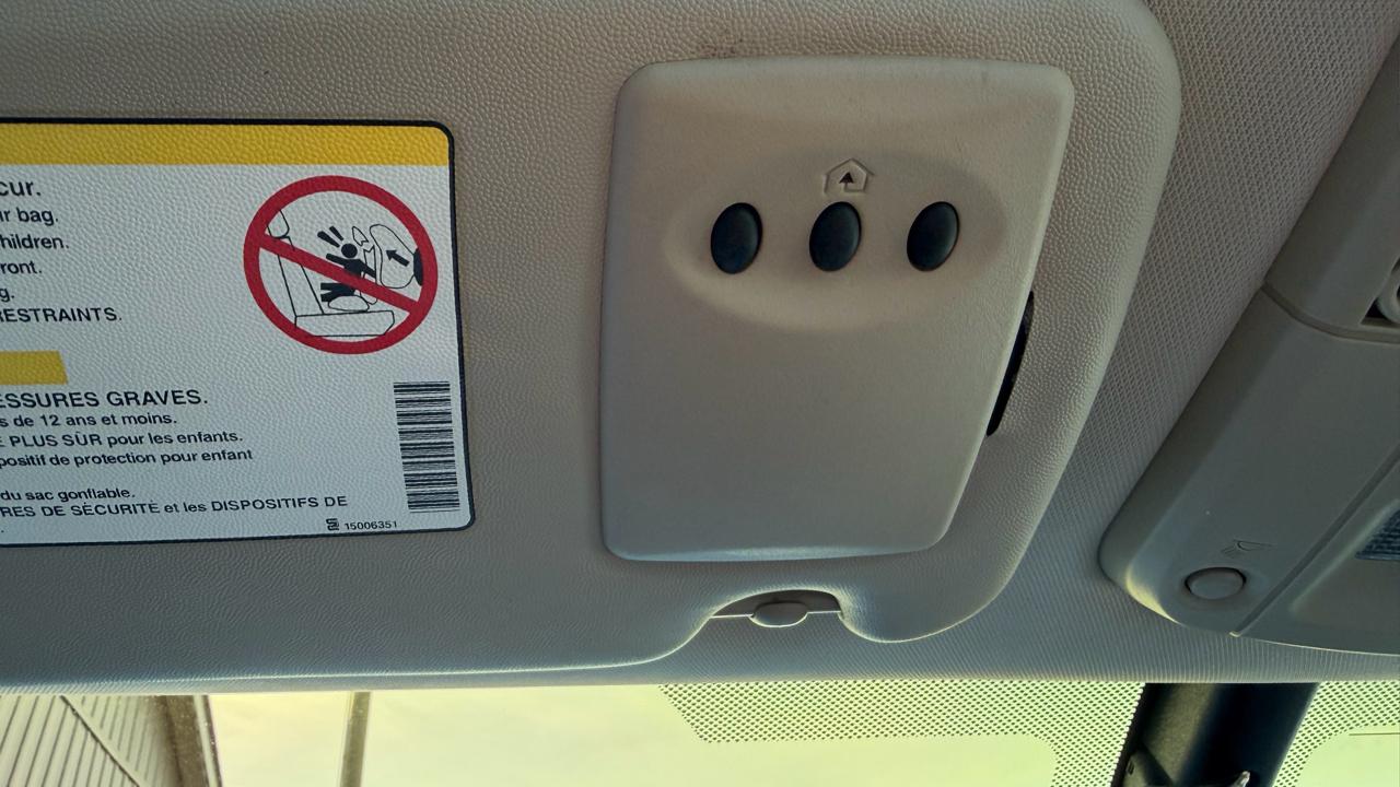 Cadillac CTS Base 2004