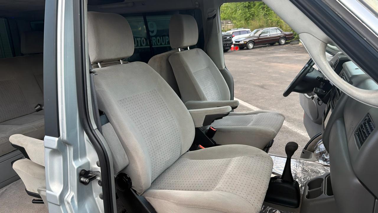 Volkswagen EuroVan MV 2003