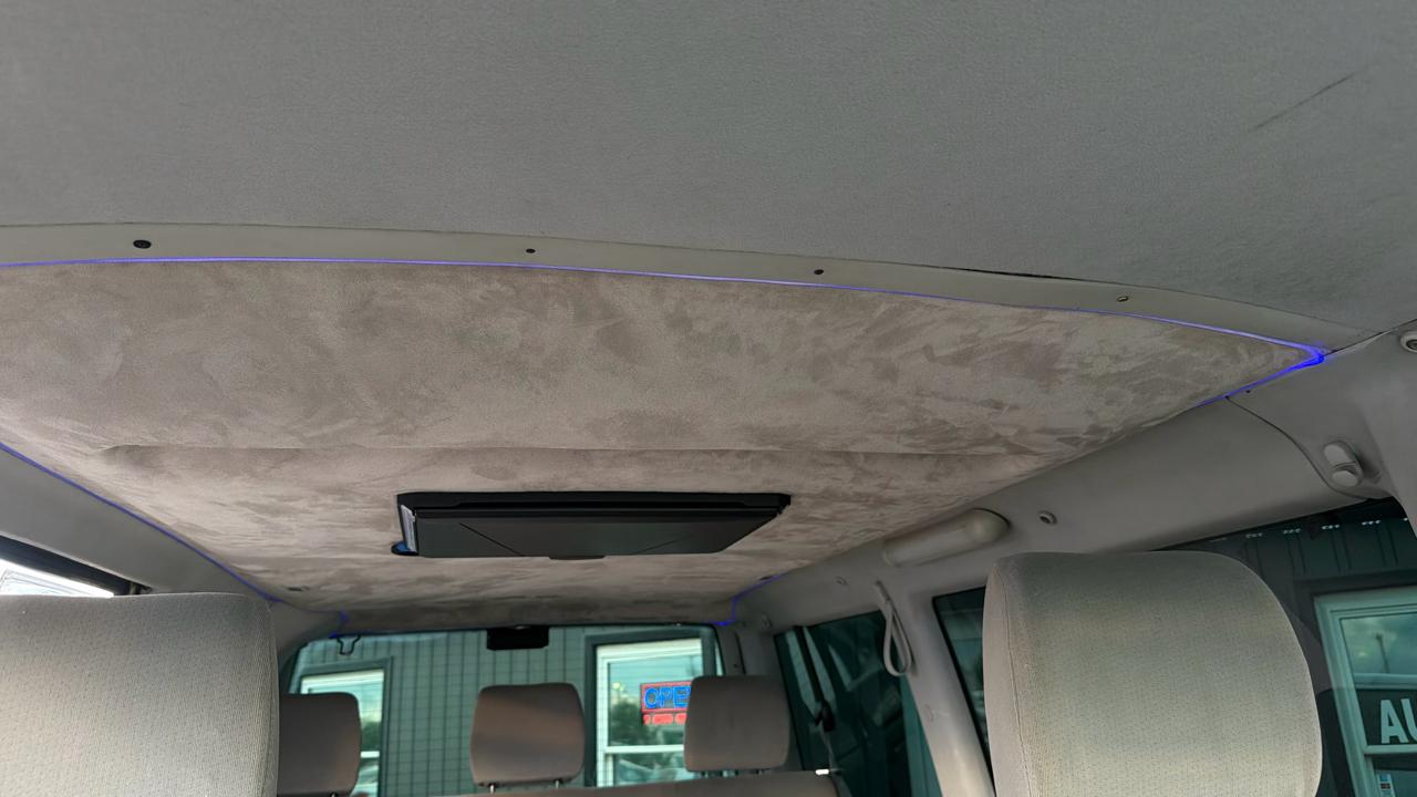 Volkswagen EuroVan MV 2003
