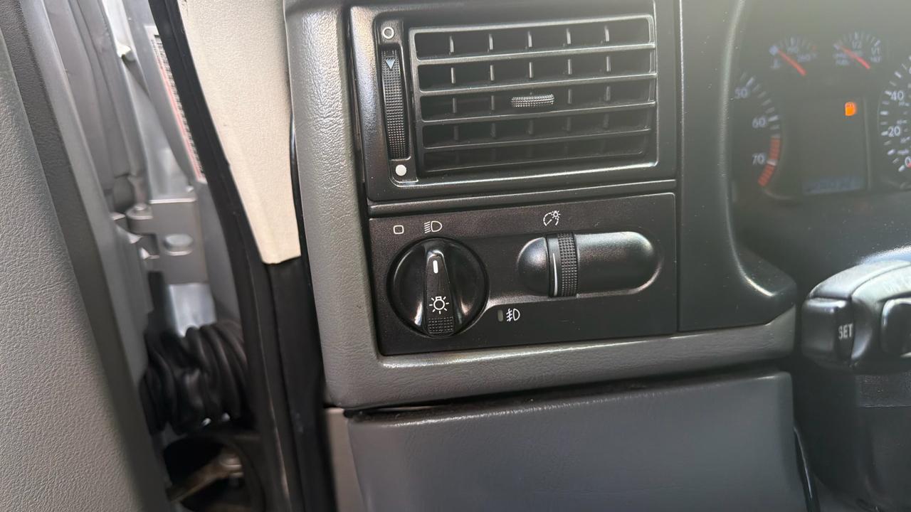 Volkswagen EuroVan MV 2003