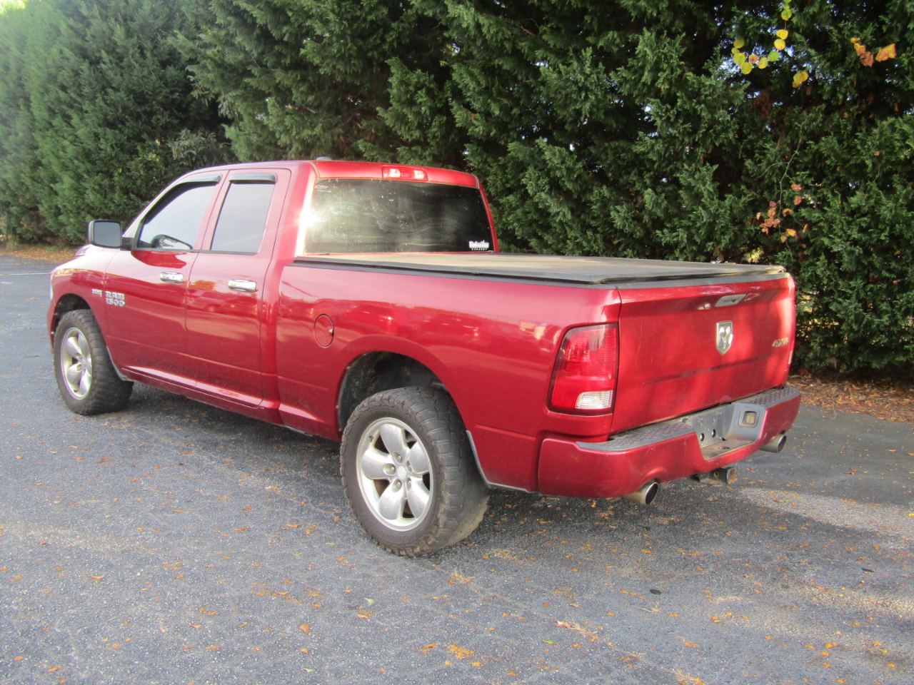 RAM 1500 Tradesman Quad Cab 4WD 2014 RAM 1500 Tradesman Quad Cab 4WD 2014