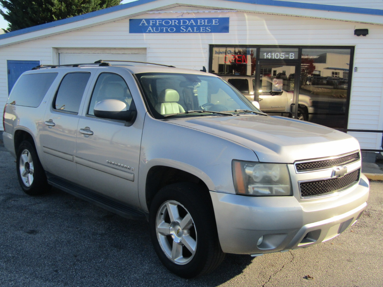 2007 Chevrolet Suburban LT2 1500 4WD