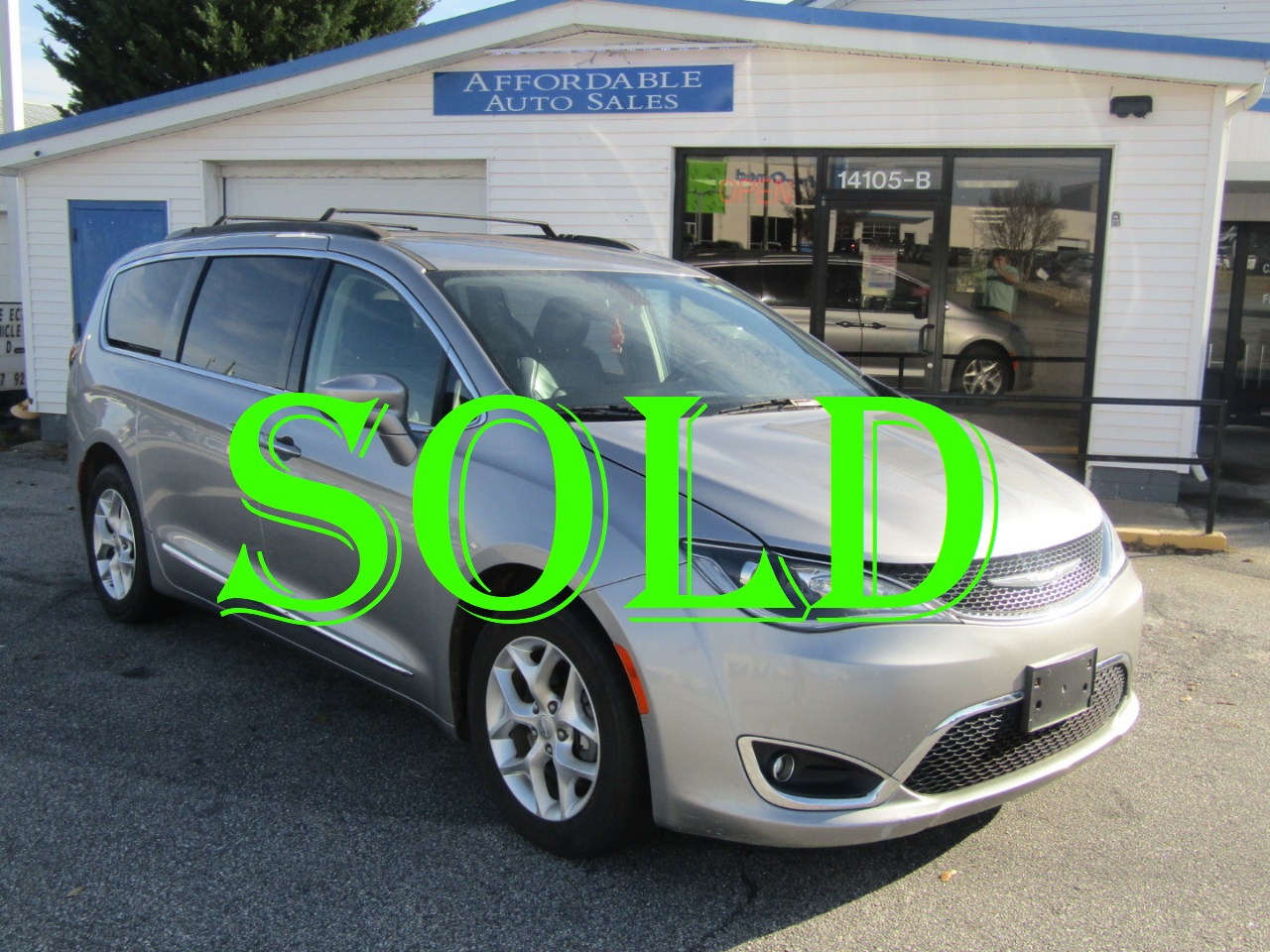 2017 Chrysler Pacifica Touring-L