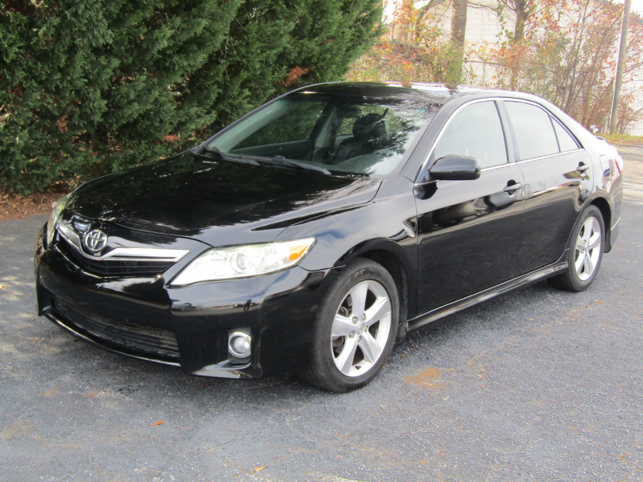Toyota Camry Base 6-Spd AT 2011