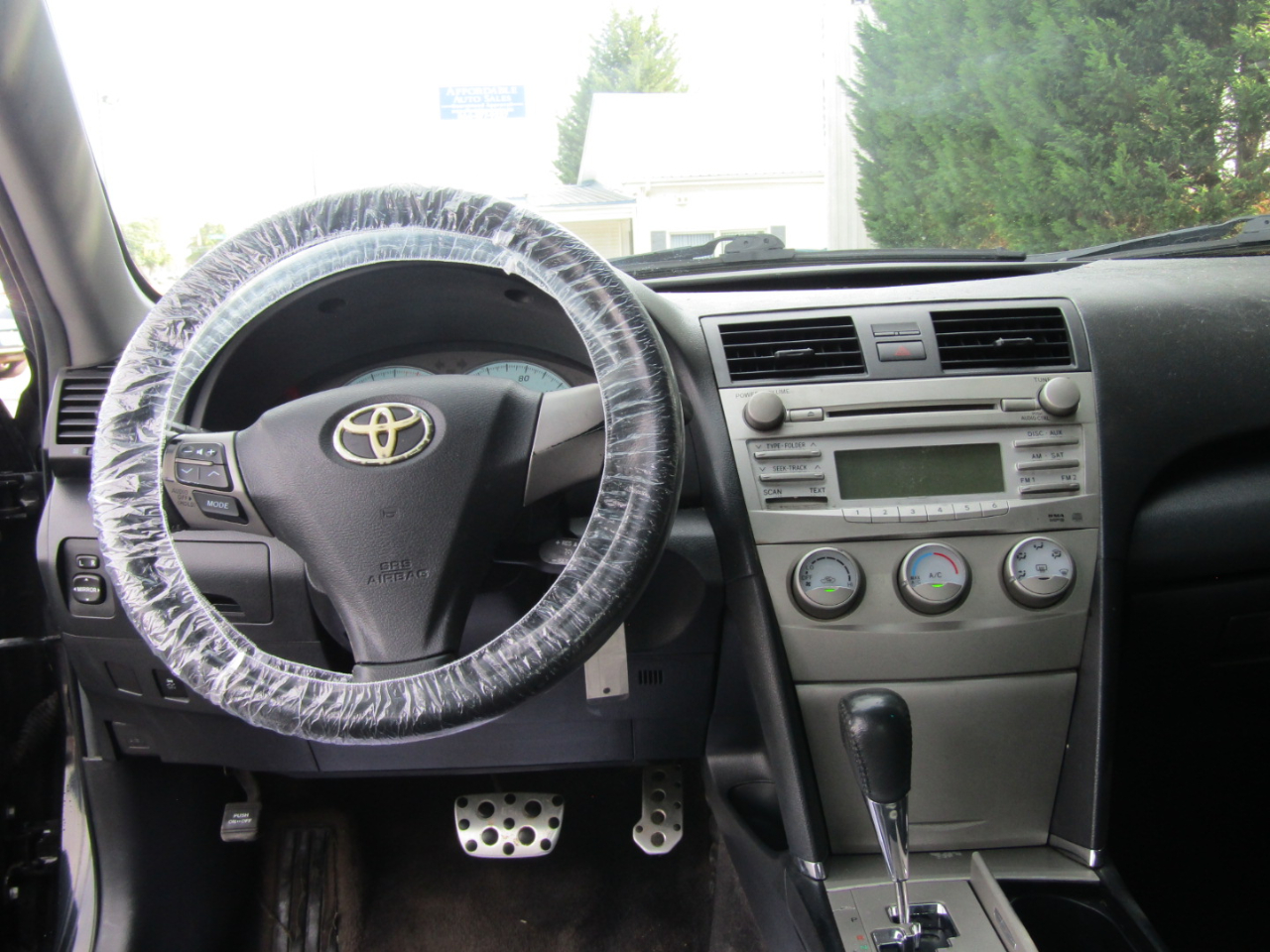 Toyota Camry Base 6-Spd AT 2011