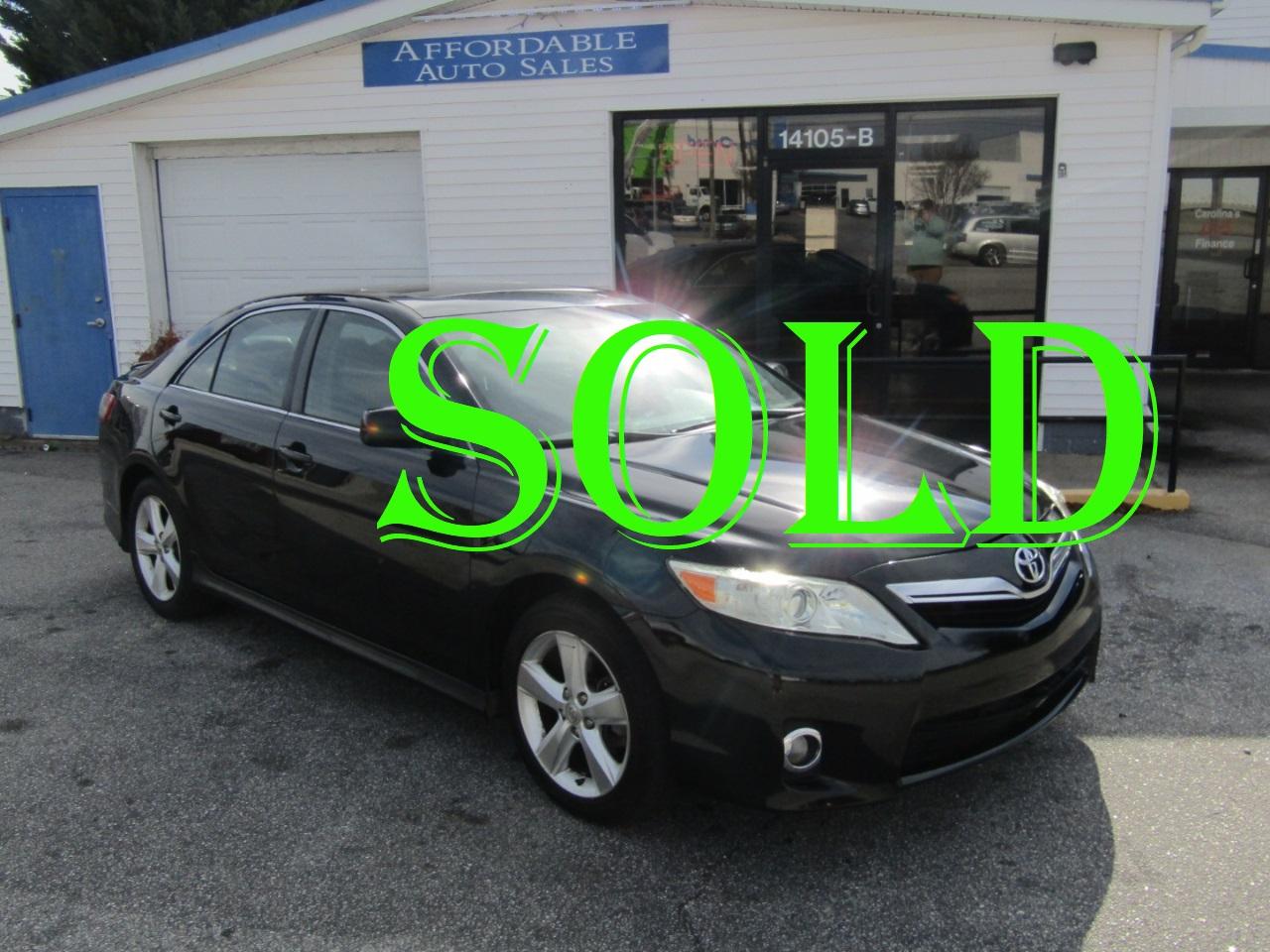 2011 Toyota Camry Base 6-Spd AT