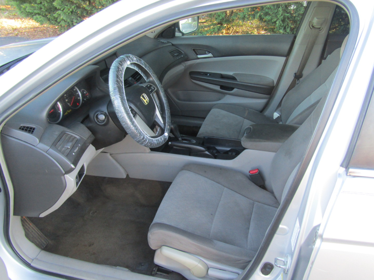 Honda Accord LX sedan AT 2009