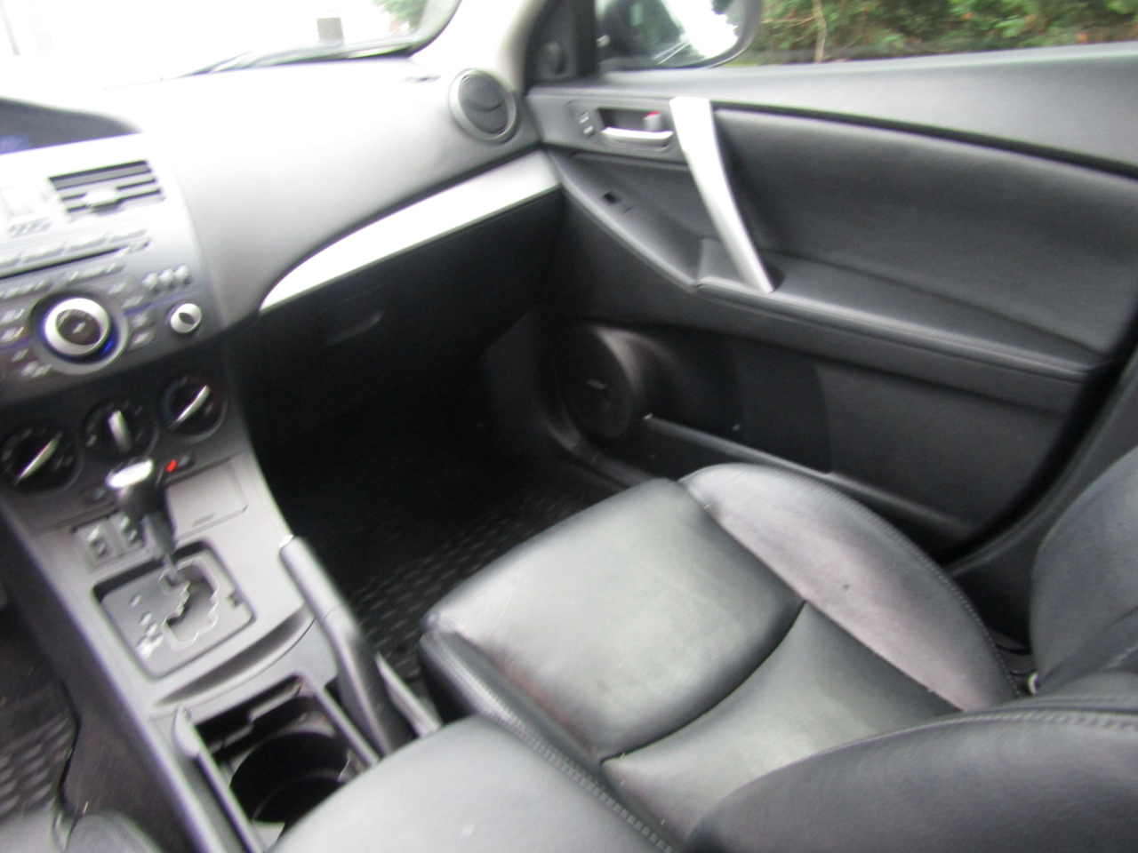 Mazda MAZDA3 I Grand Touring 4-Door 2012