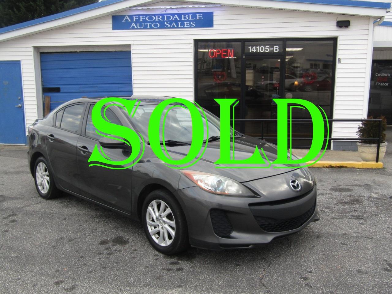 Mazda MAZDA3 I Grand Touring 4-Door 2012