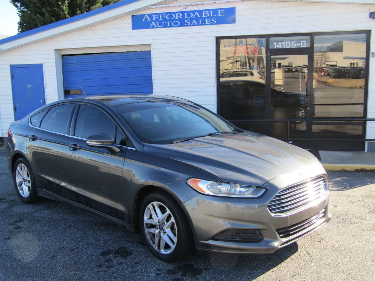 2016 Ford Fusion SE