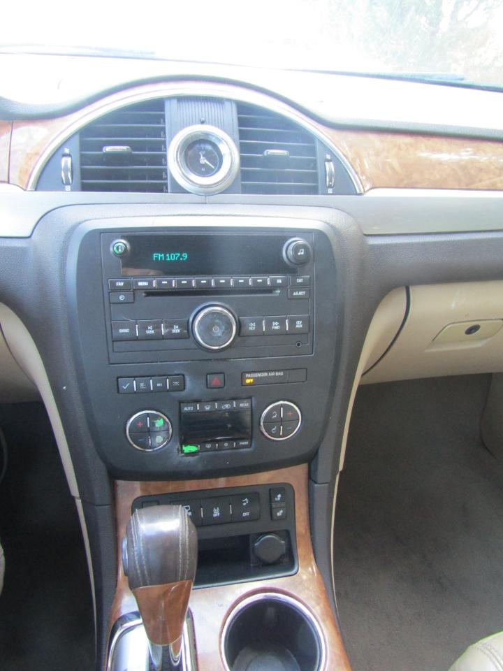 Buick Enclave Leather FWD 2012