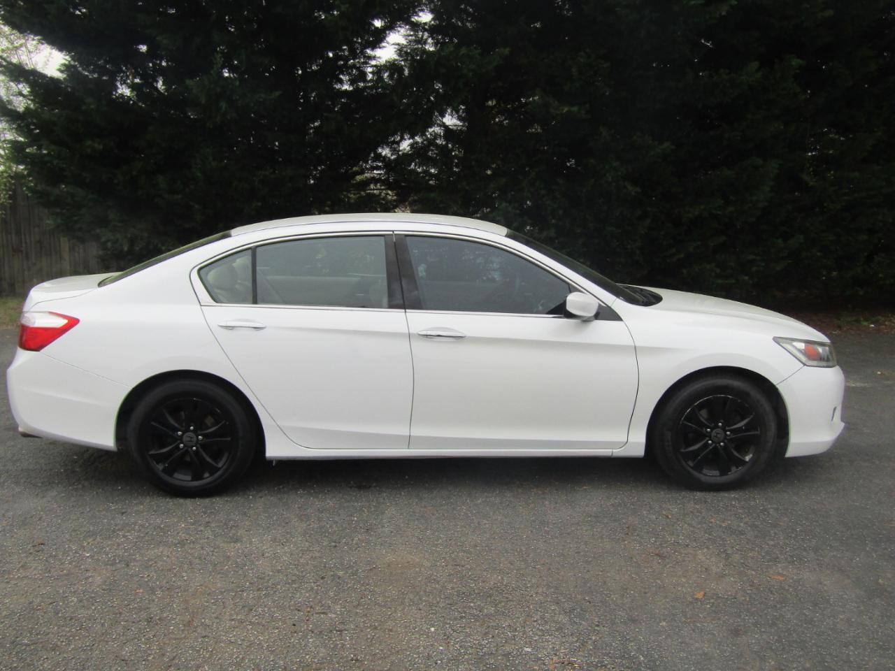 Honda Accord LX Sedan CVT 2013