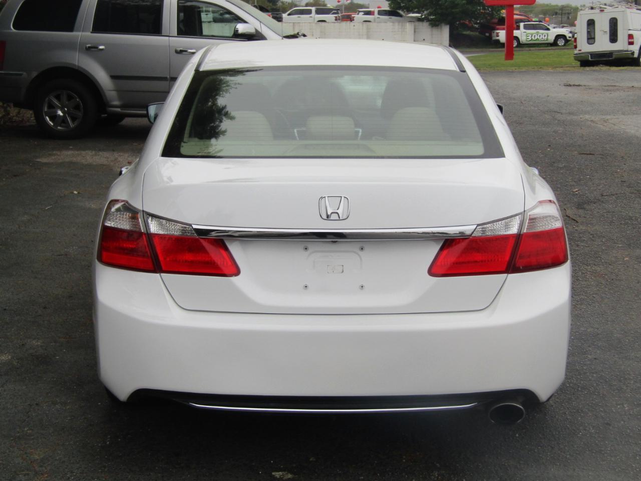 Honda Accord LX Sedan CVT 2013