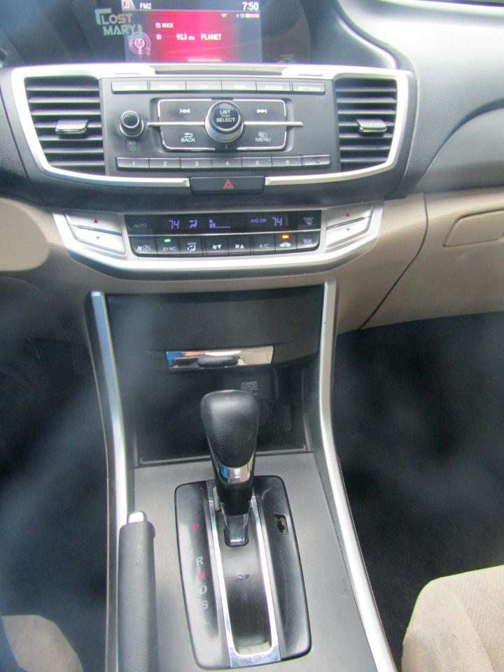 Honda Accord LX Sedan CVT 2013
