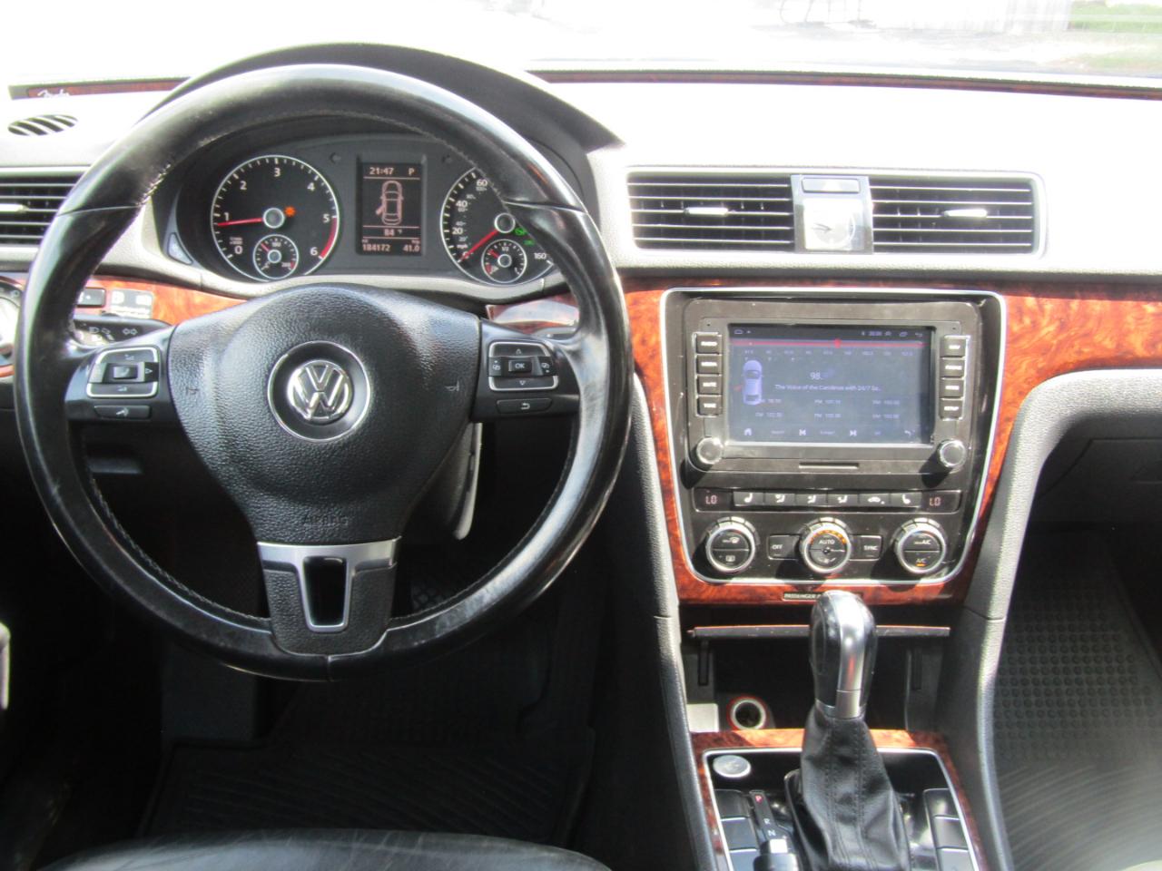 Volkswagen Passat 2.0L TDI SEL Premium 2013