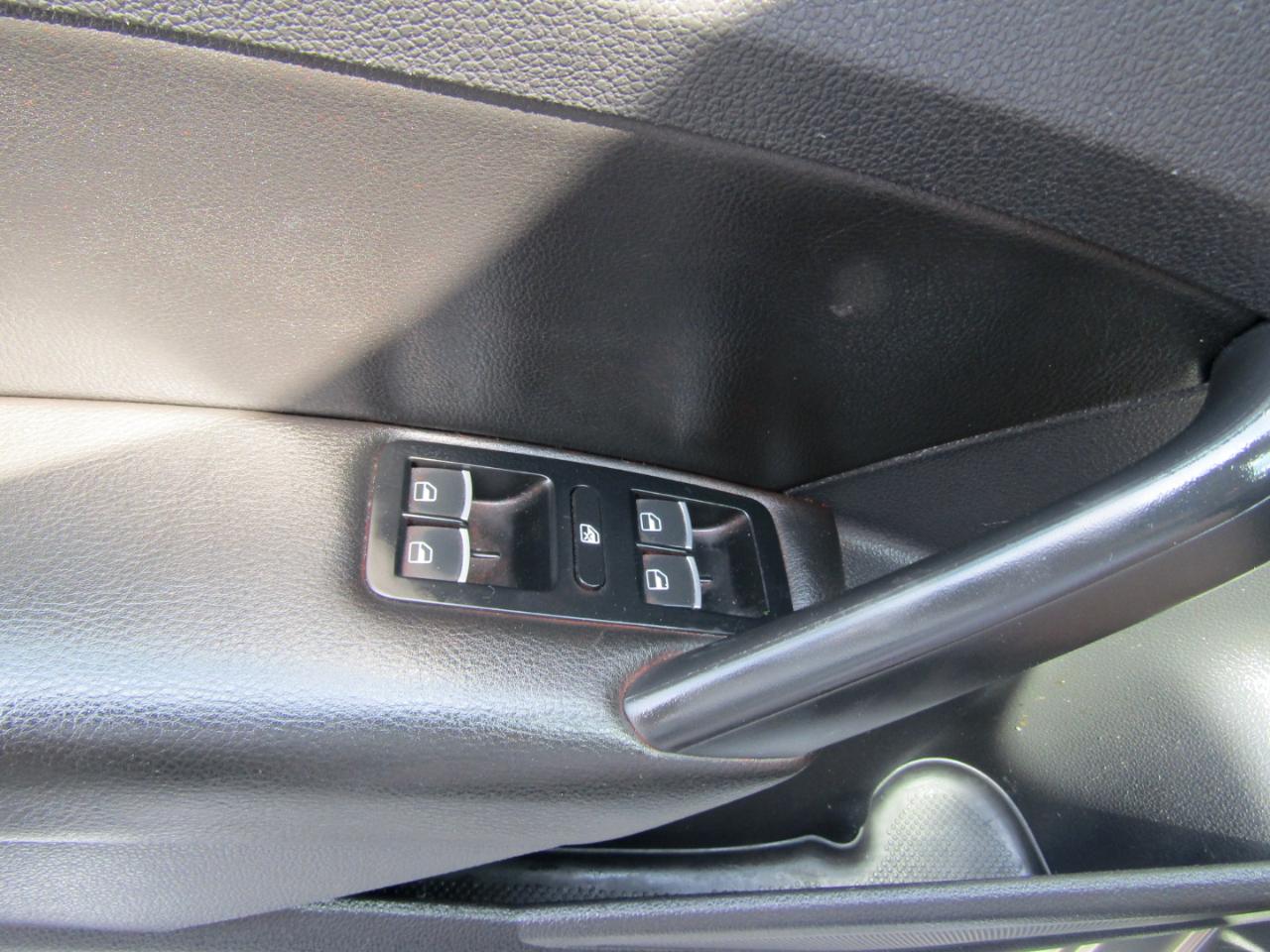 Volkswagen Passat 2.0L TDI SEL Premium 2013