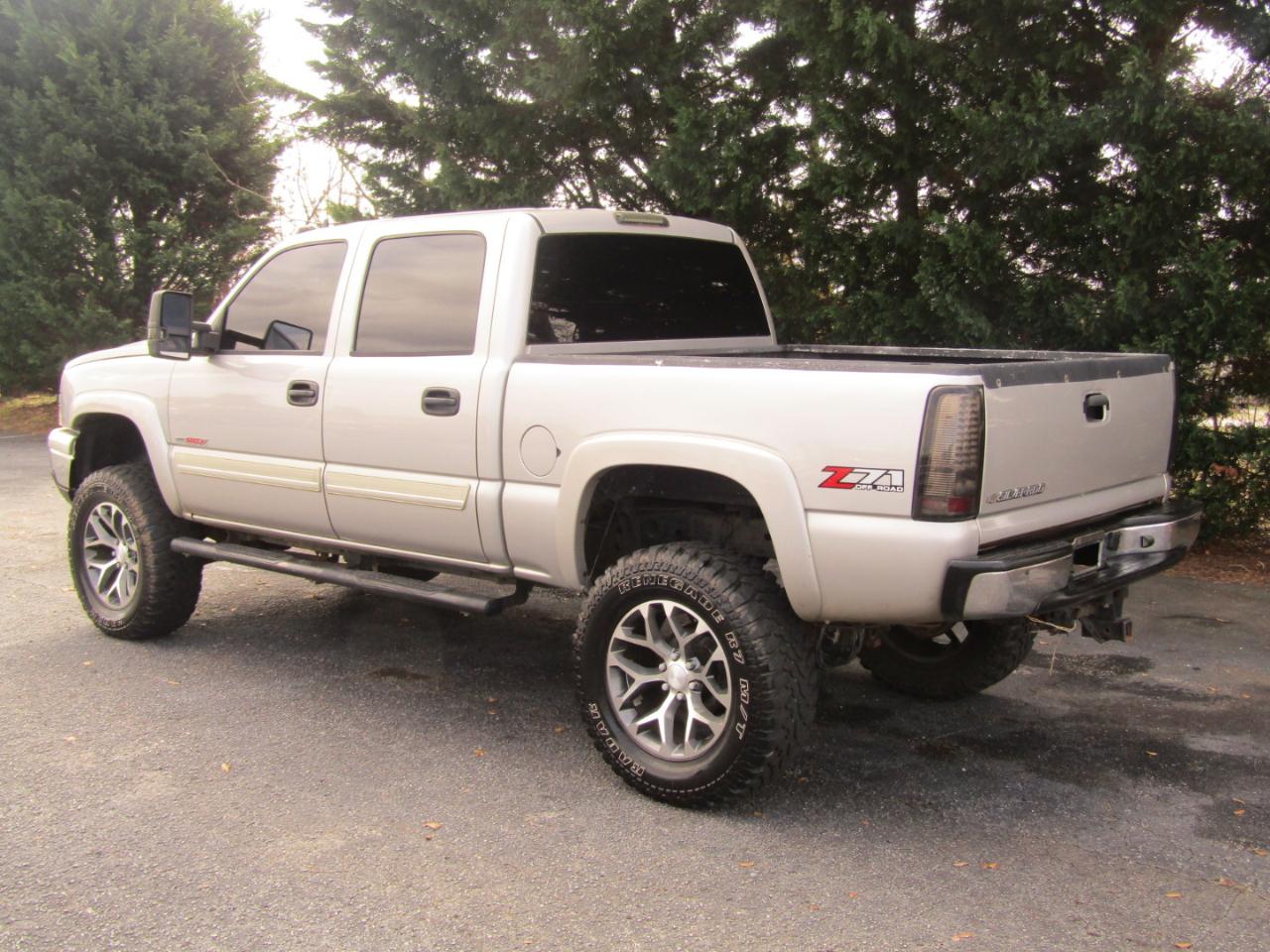 Chevrolet Silverado 1500 LT3 Crew Cab 4WD 2006