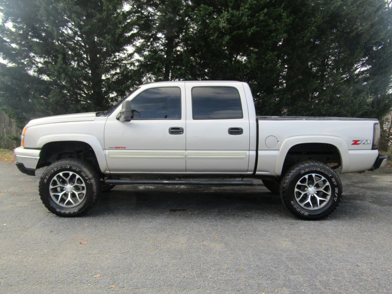 Chevrolet Silverado 1500 LT3 Crew Cab 4WD 2006