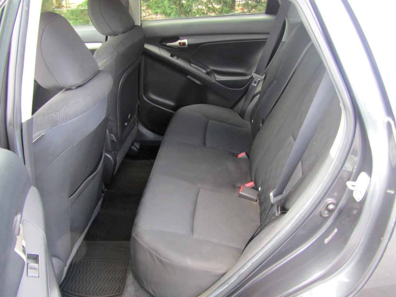 Toyota Matrix S AWD 4-Speed AT 2009