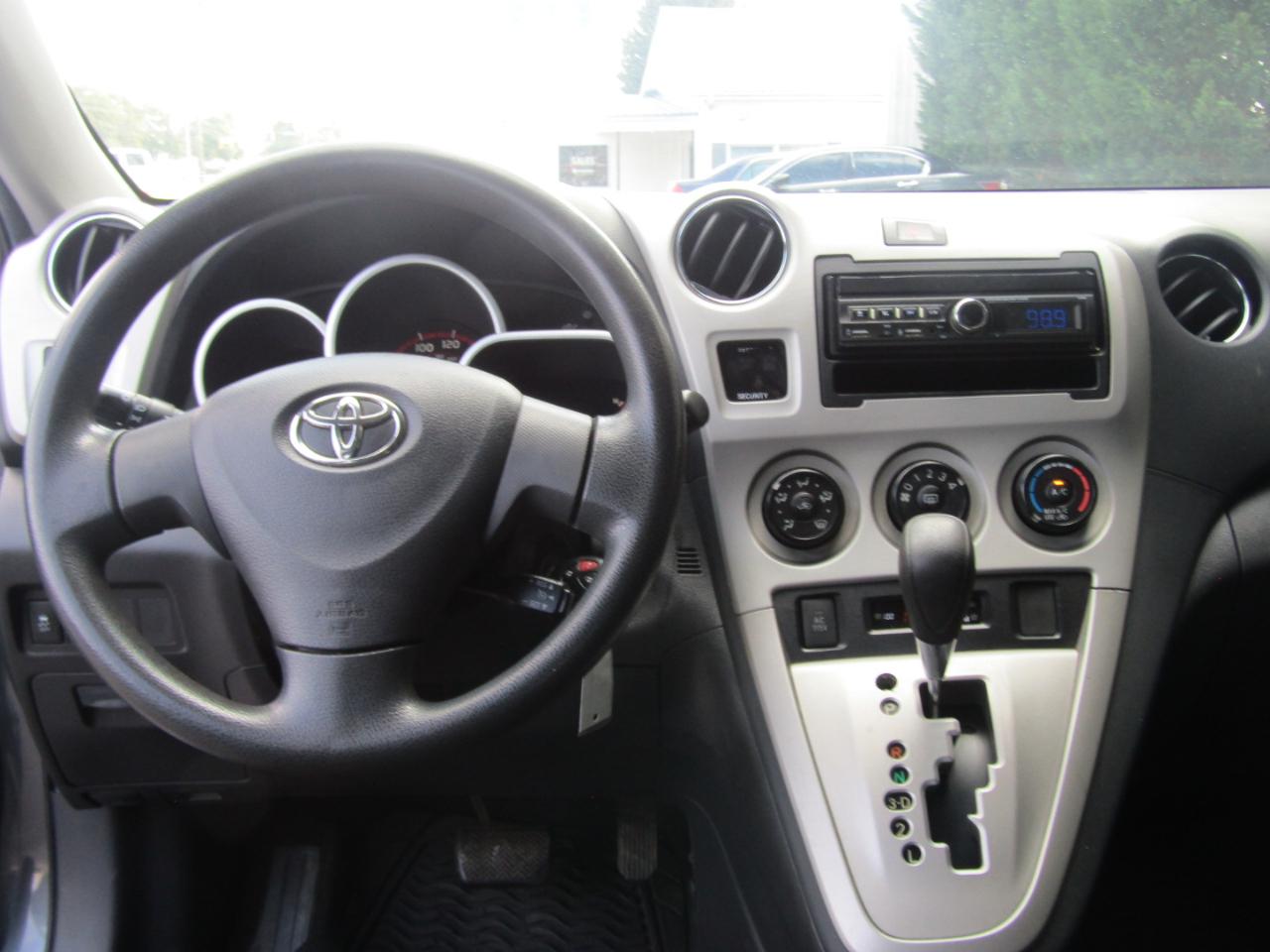 Toyota Matrix S AWD 4-Speed AT 2009