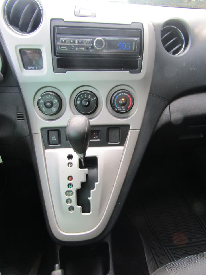 Toyota Matrix S AWD 4-Speed AT 2009