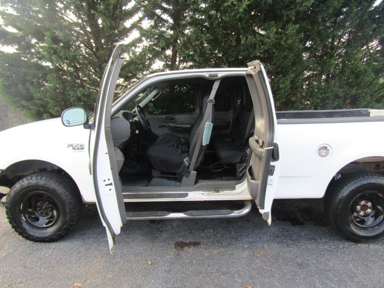 Ford F-150 Heritage XL SuperCab 4WD 2004