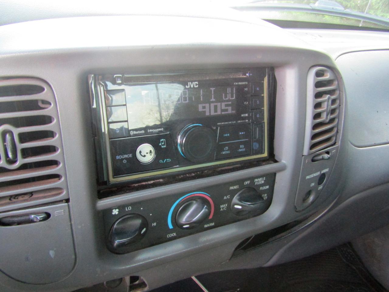 Ford F-150 Heritage XL SuperCab 4WD 2004