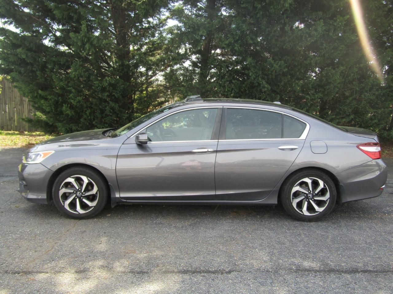 Honda Accord EX-L Sedan CVT 2017