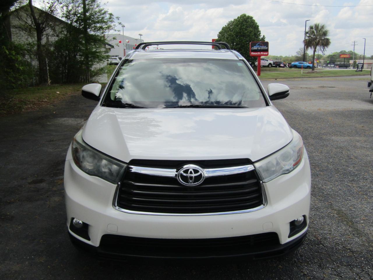 Toyota Highlander XLE FWD V6 2015