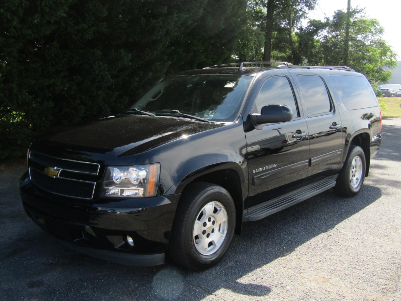 Chevrolet Suburban LT 1500 2WD 2014