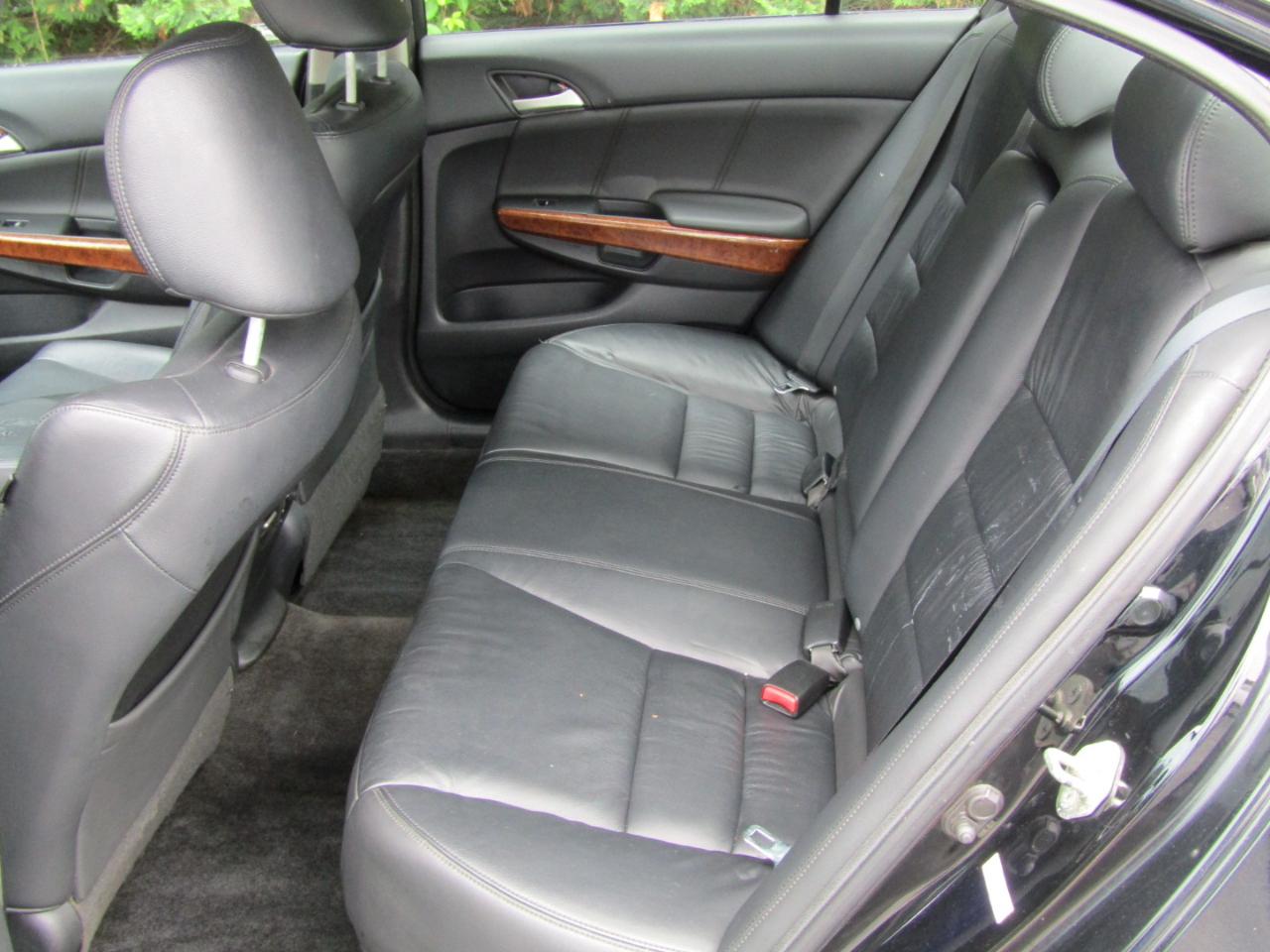 Honda Accord EX-L V6 Sedan AT 2012