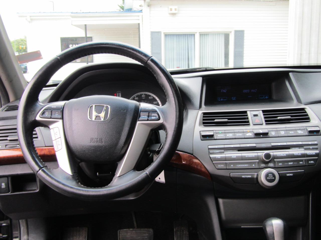 Honda Accord EX-L V6 Sedan AT 2012