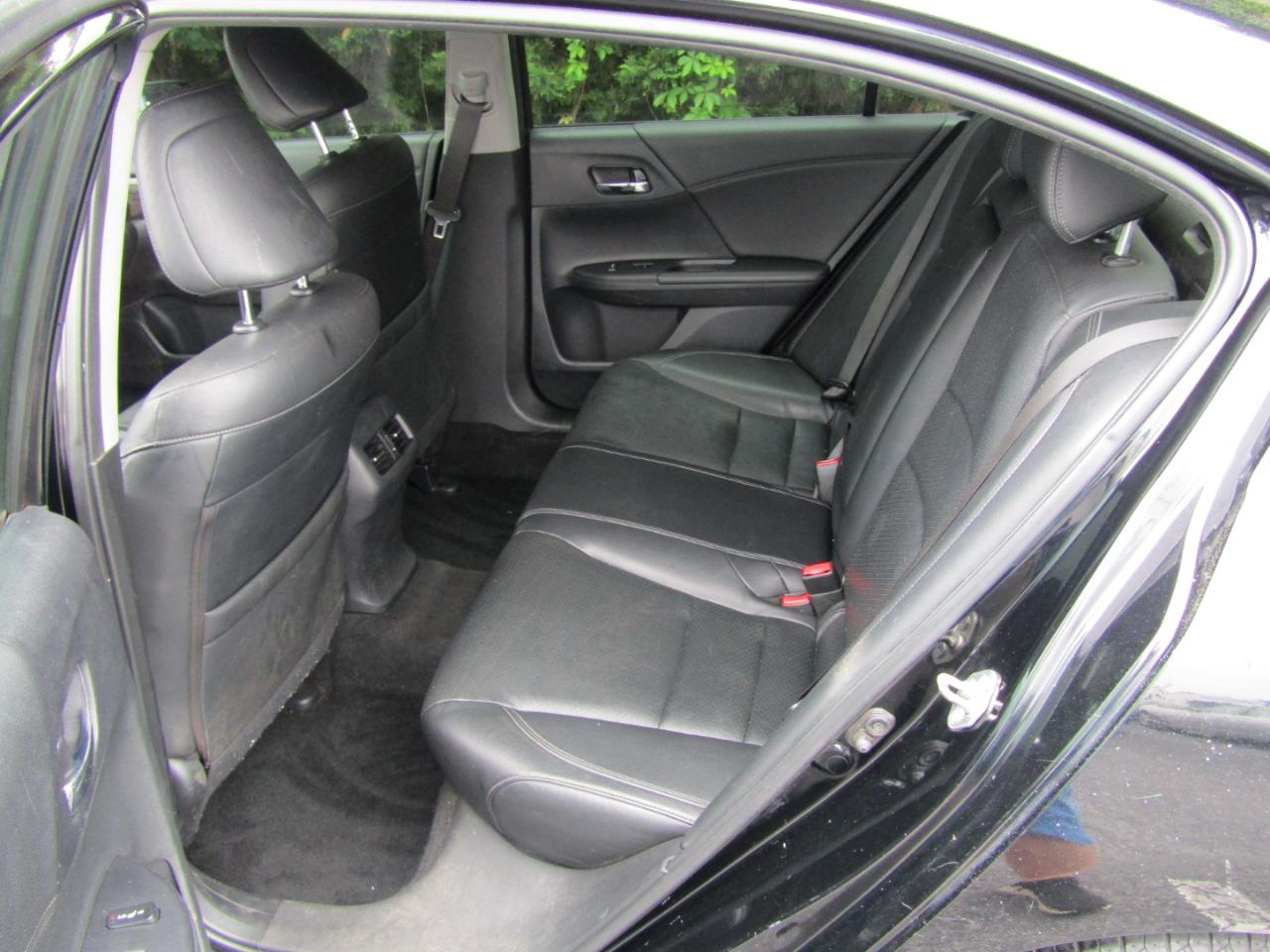 Honda Accord Touring V6 Sedan 6-Spd AT 2017