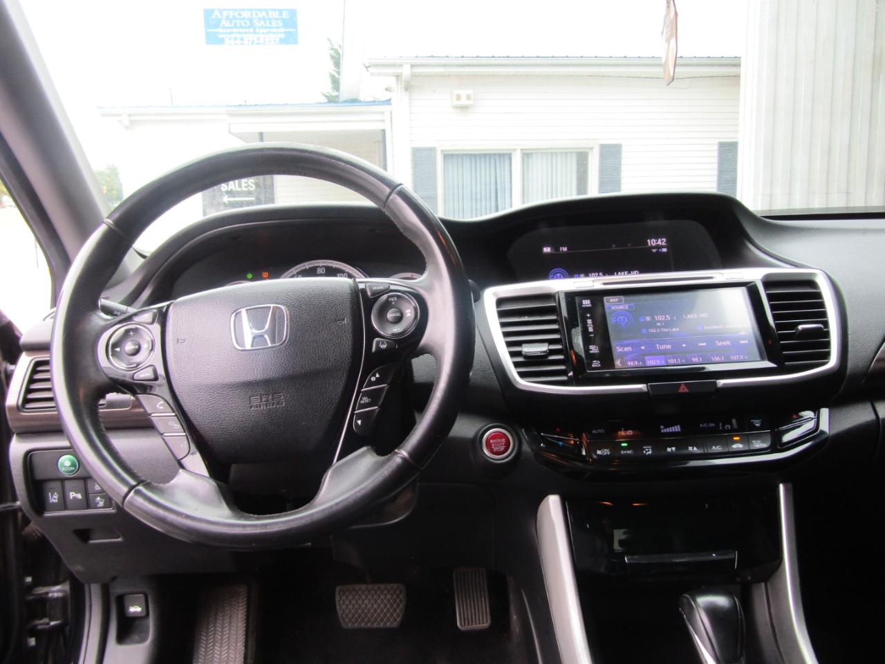 Honda Accord Touring V6 Sedan 6-Spd AT 2017