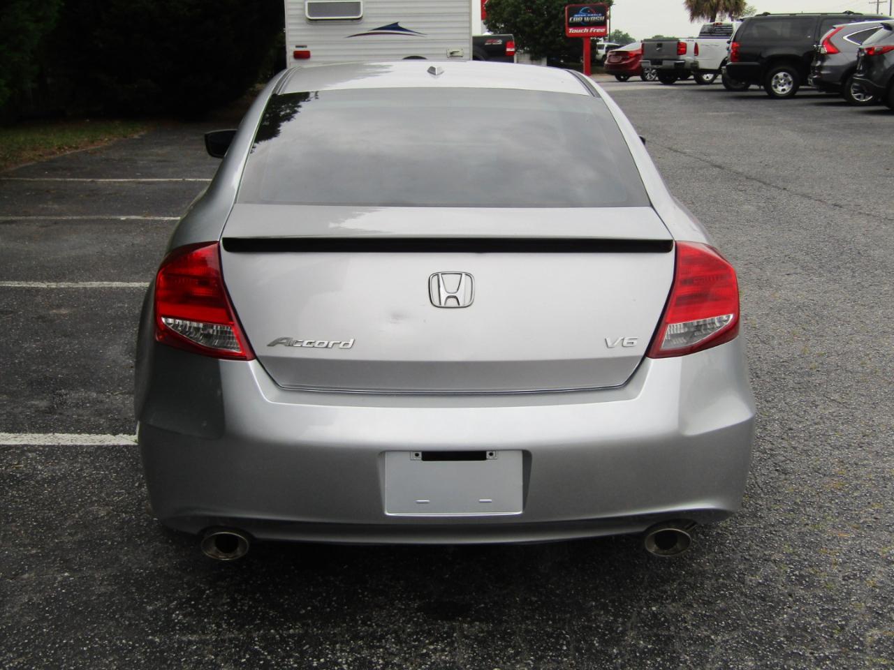 Honda Accord EX-L V-6 Coupe AT 2011