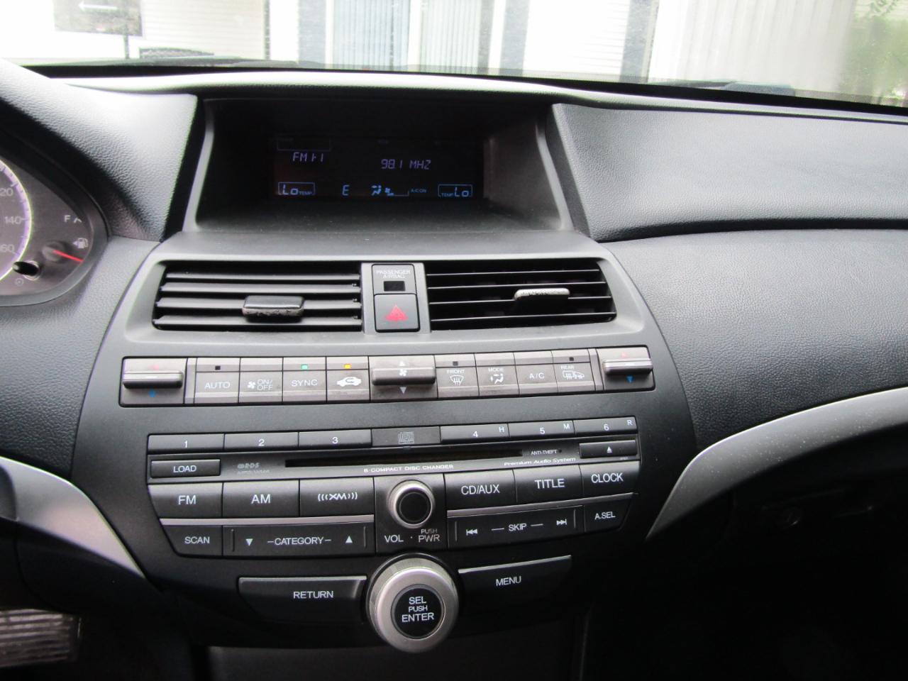 Honda Accord EX-L V-6 Coupe AT 2011