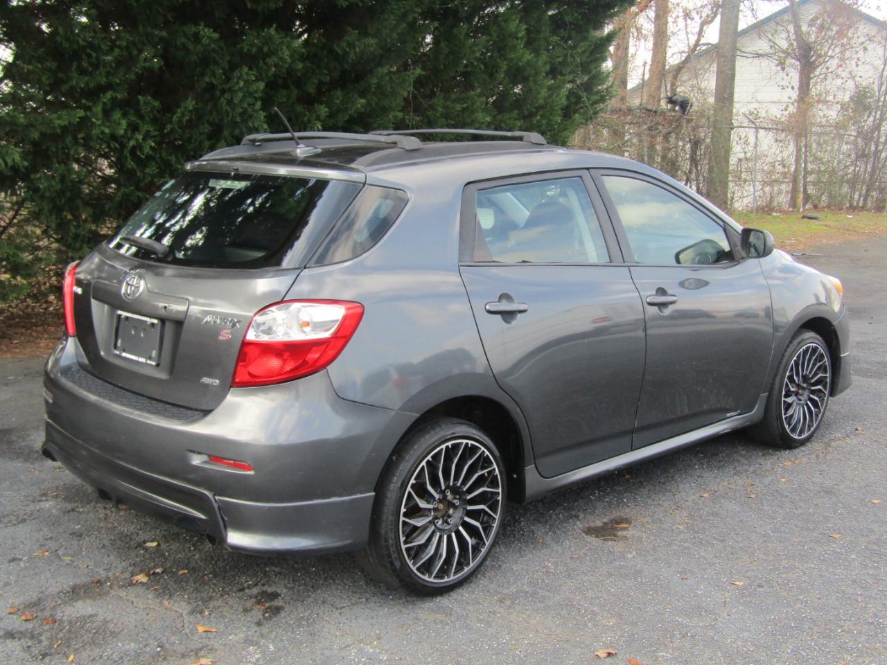 Toyota Matrix S AWD 4-Speed AT 2009