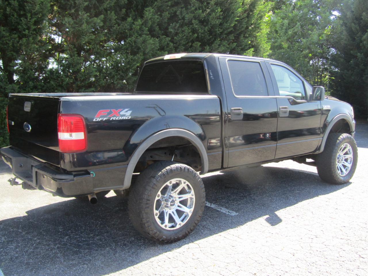 Ford F-150 Lariat SuperCrew 4WD 2004