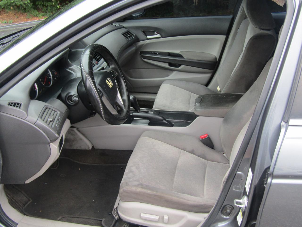 Honda Accord LX-P Sedan AT 2010
