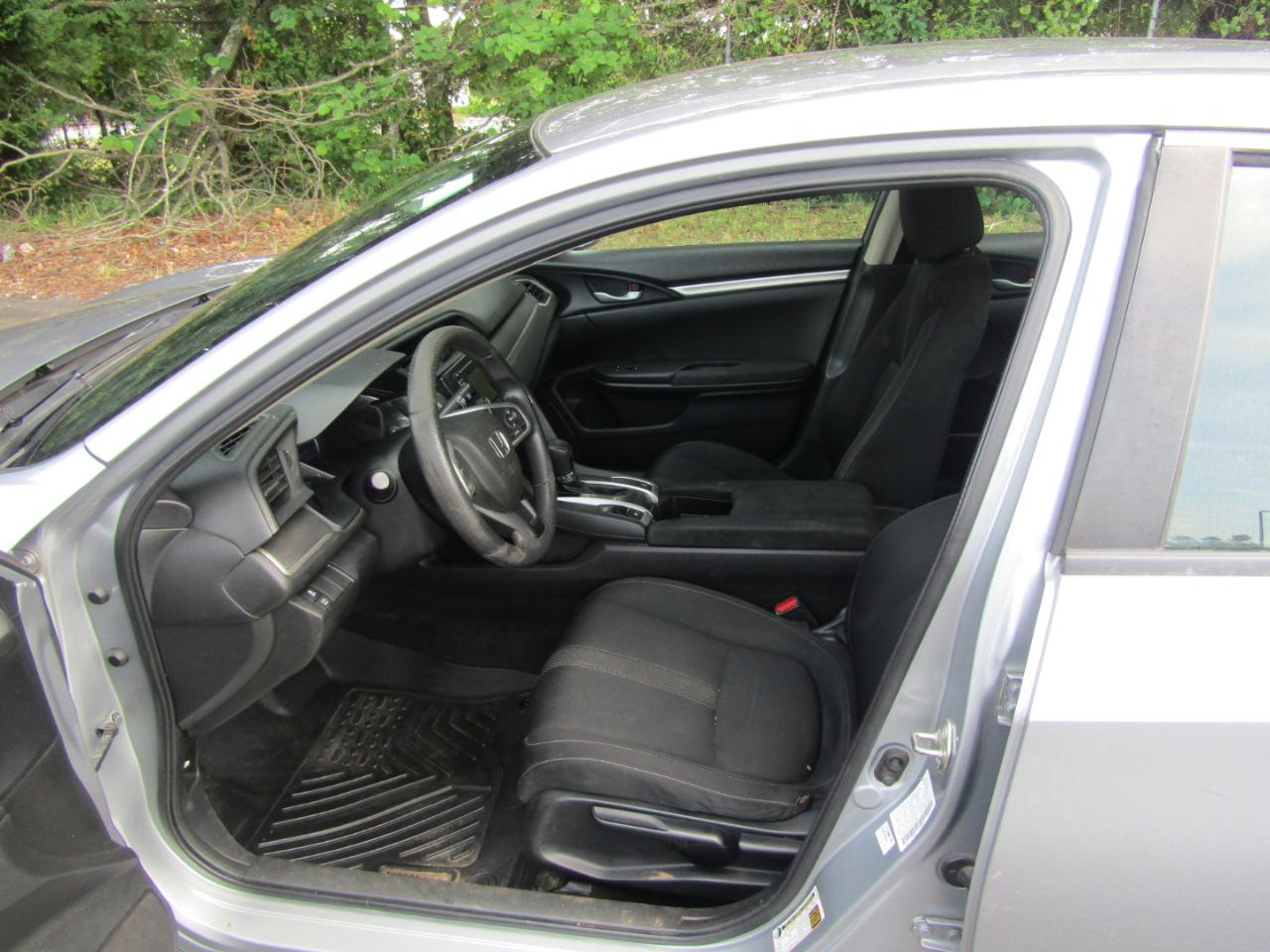 Honda Civic LX Sedan CVT 2018