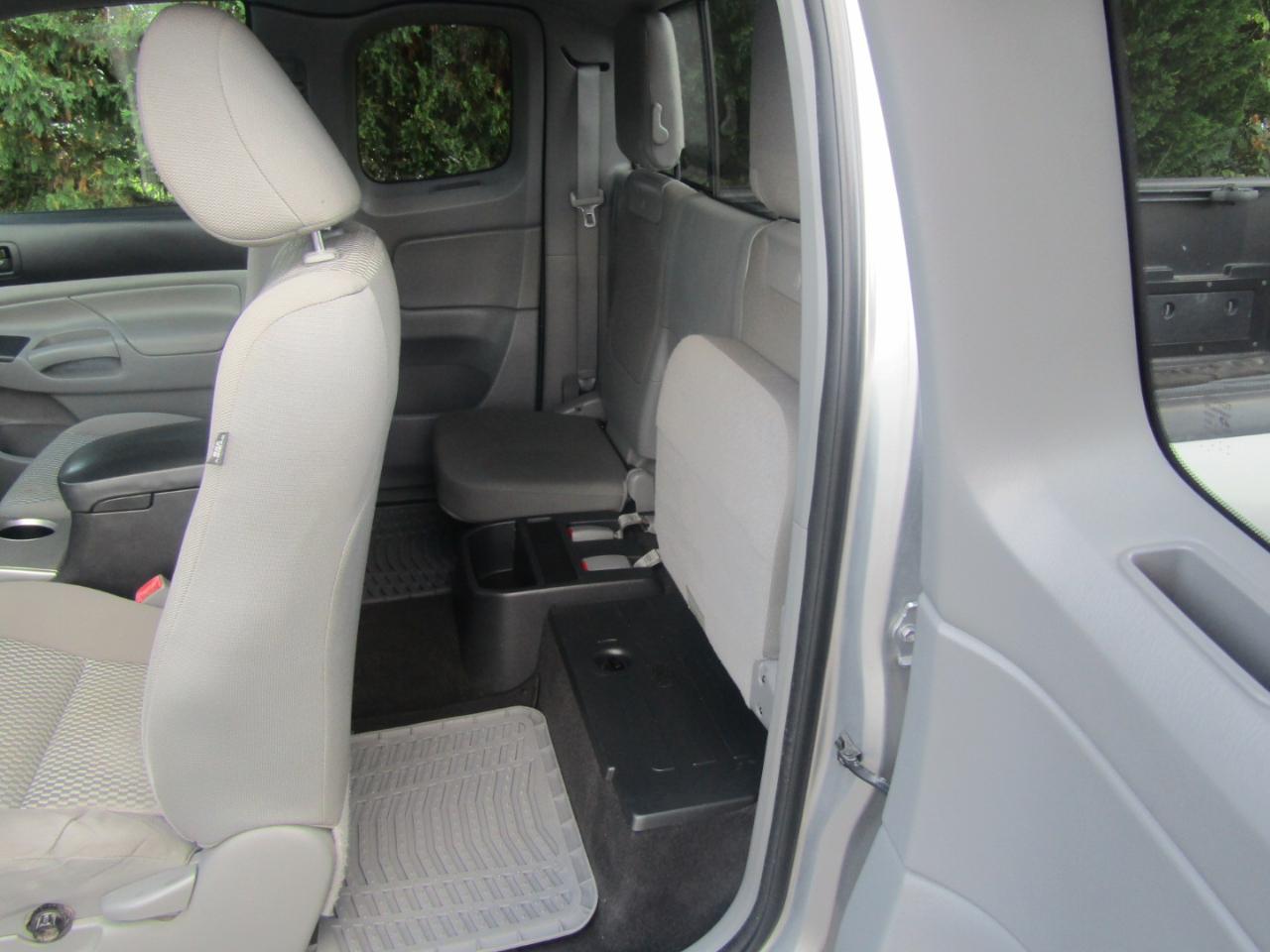 Toyota Tacoma PreRunner Access Cab I4 4AT 2WD 2014